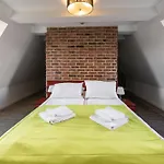 Otel Artus - Old Town