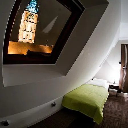 Hotel Artus - Old Town 3*