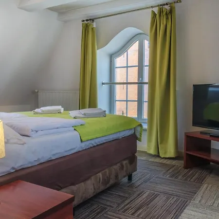 Hotel Artus - Old Town 3*