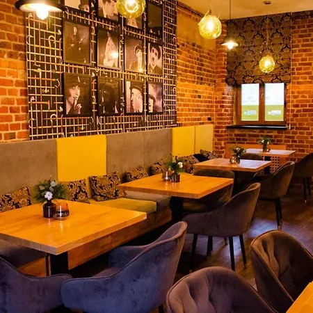 Hotel Artus - Old Town 3*