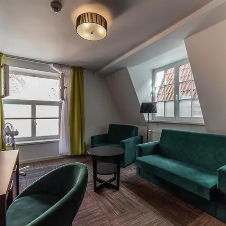 Hotel Artus - Old Town 3*