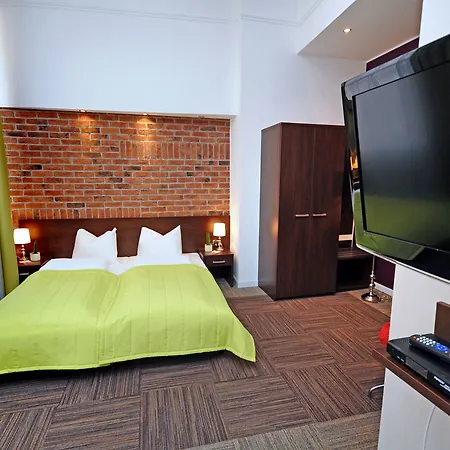 Hotel Artus - Old Town 3*